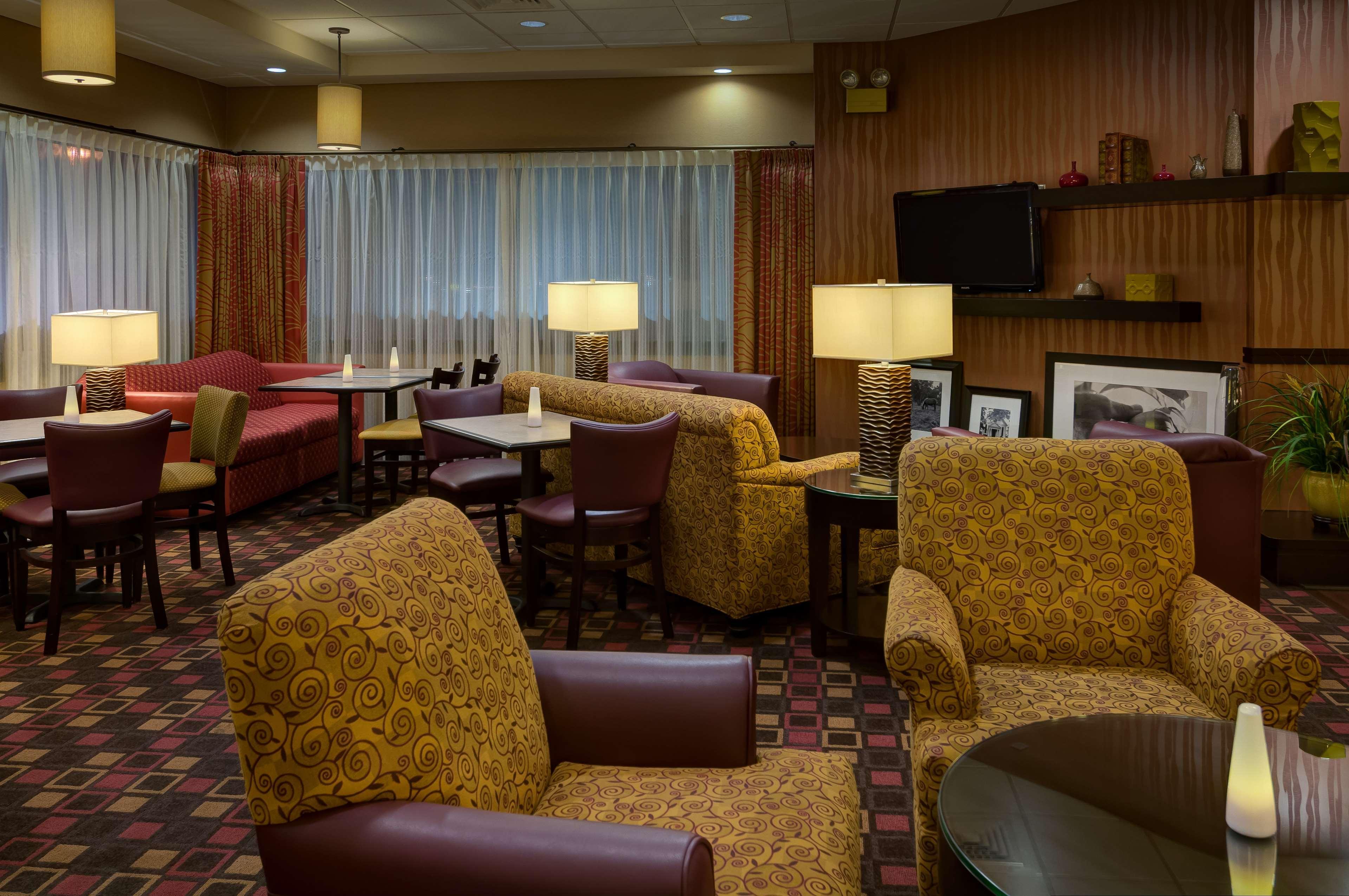 Hampton Inn Chambersburg Interior photo