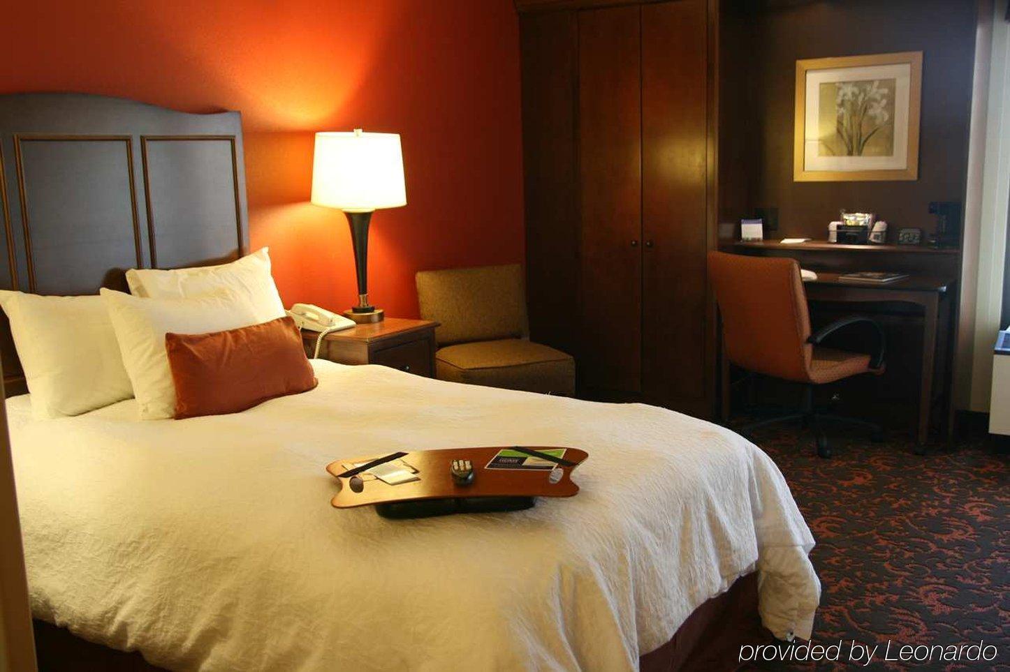 Hampton Inn Chambersburg Room photo